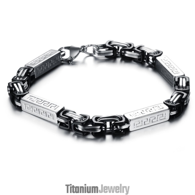 ידוע בזכות צמיד הטיטניום הגברי האיכותי שלו