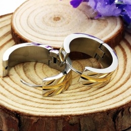 עגילי טיטניום בצורת עלה מייפל לנשים עם מוניטין אמין