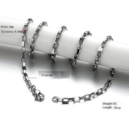 ידועה בזכות שרשרת הטיטניום האיכותית והיעילה לאלרגיות שלה