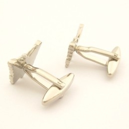 חפתים מטיטניום פרפר עם יהלומים