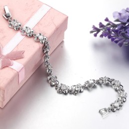 מגוון רחב של צמידי טיטניום מצופים פלטינה לנשים