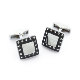 חפתים מצופים טיטניום ושחור IP עם יהלומים