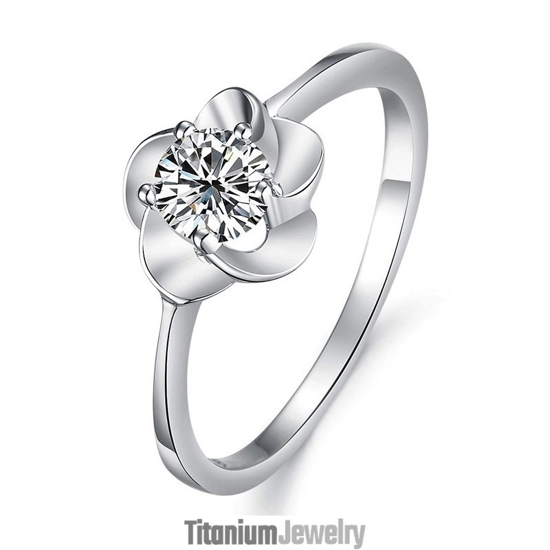 טבעת טיטניום בציפוי פלטינה של מלכת האופנה הנשית האיכותית