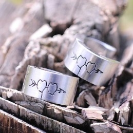 עגילי טיטניום לגברים