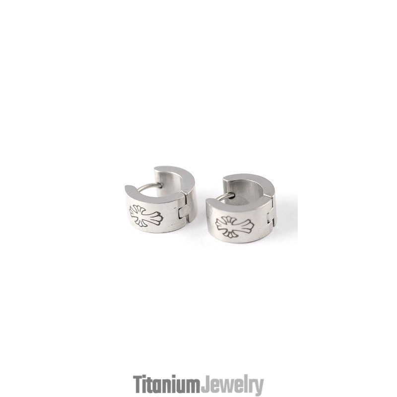 עגילי טיטניום לגברים