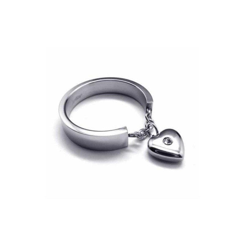 טבעת טיטניום משובצת יהלומים 5 מ"מ עם לבבות