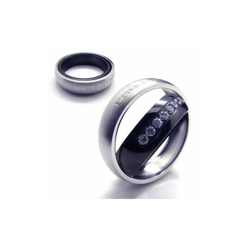 טבעת טיטניום משובצת יהלומים Eternal & Forever בגודל 6 מ"מ
