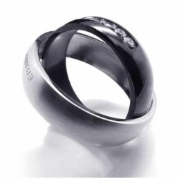 טבעת טיטניום משובצת יהלומים Eternal & Forever בגודל 6 מ"מ