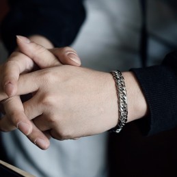 צמיד טיטניום לגברים עם שרשרת חוליות מרובעת ואבזם אופנה של Tide Accessories