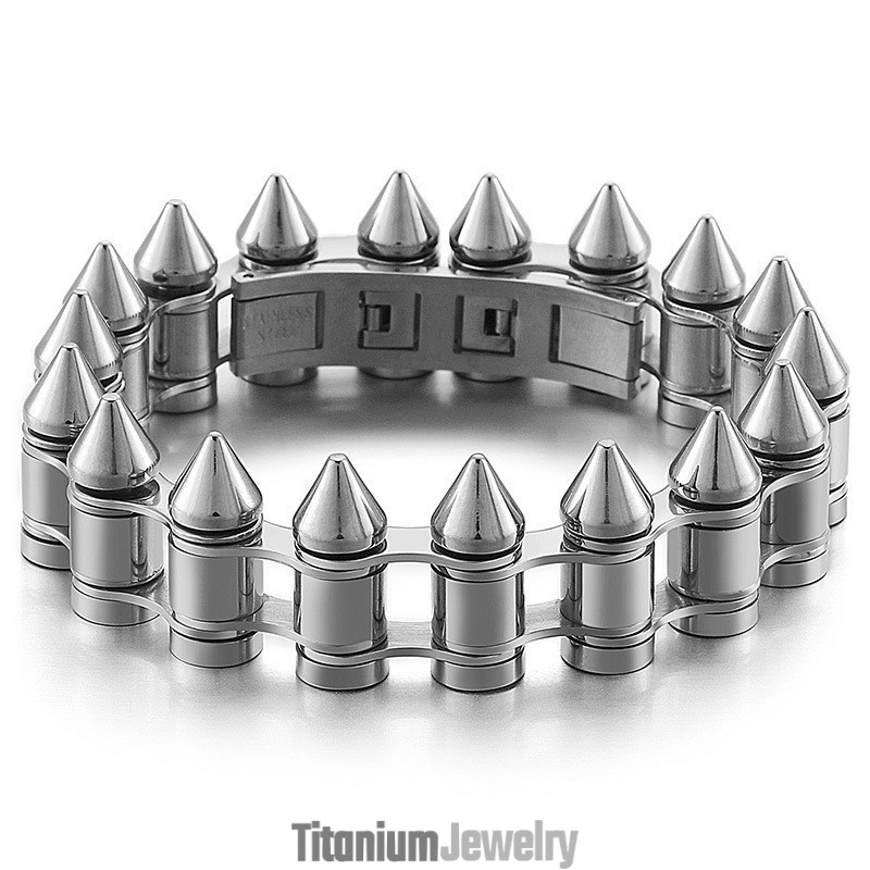 צמיד אופנוען טיטניום אופנתי לגברים מדגם Bullet Head