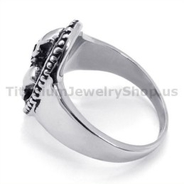 טבעת טיטניום עם שלושה גולגולות