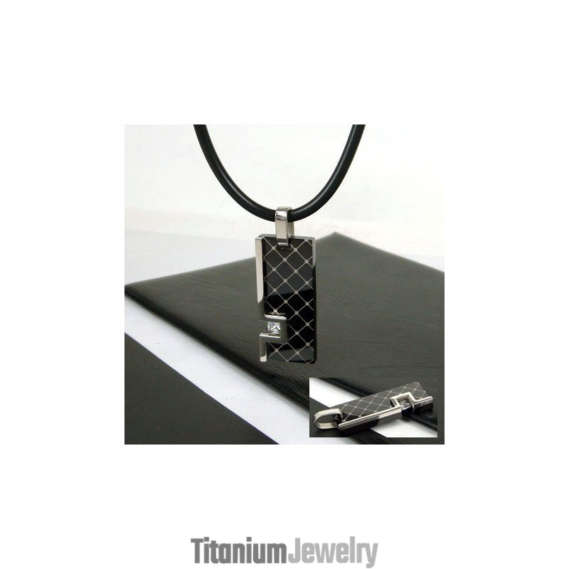 תליון שרשרת טיטניום טהור ייחודי לגבר