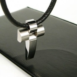 תליון טיטניום מסתובב בצורת צלב בארבעה חלקים של Cool Man, מתנה