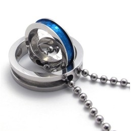 תליון טיטניום לאוהבים עם טבעות מרובות אקסנט כחולות