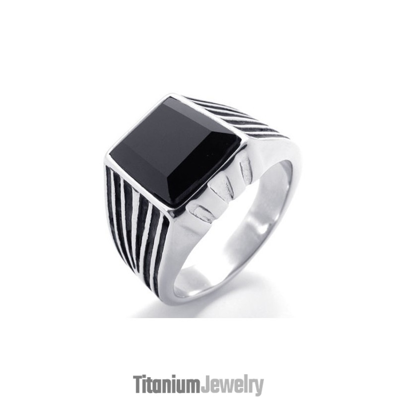 טבעת טיטניום אבני חן