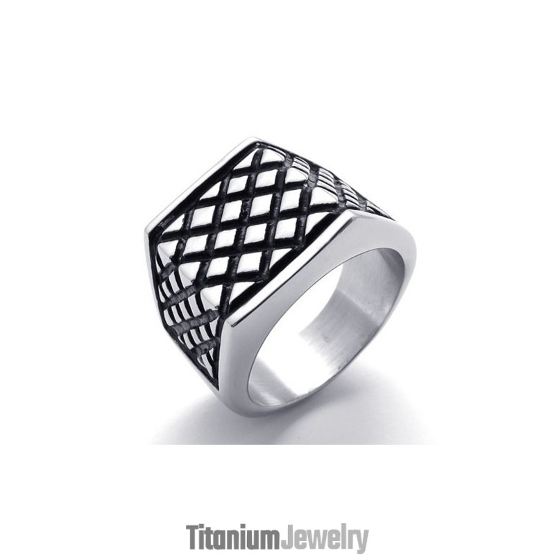 טבעת טיטניום וינטג'