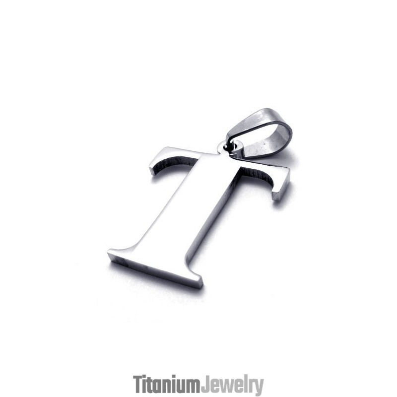 תליון טיטניום עם האות "T"