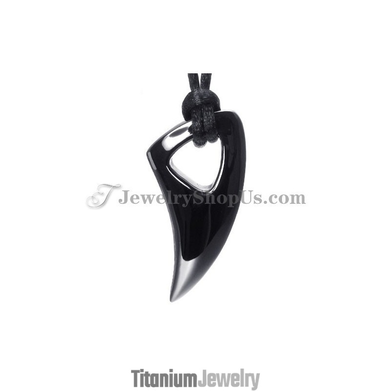 תליון טיטניום שן זאב שחור תליון טיטניום שן זאב שחור