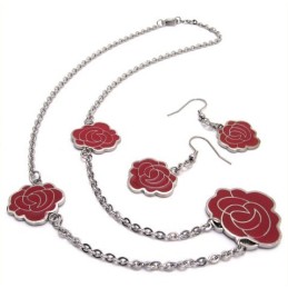 סט תכשיטי טיטניום איכותי ויפה בעיצוב אטרקטיבי, צבעוני ויפה, הכולל שרשרת, תליון ועגיל