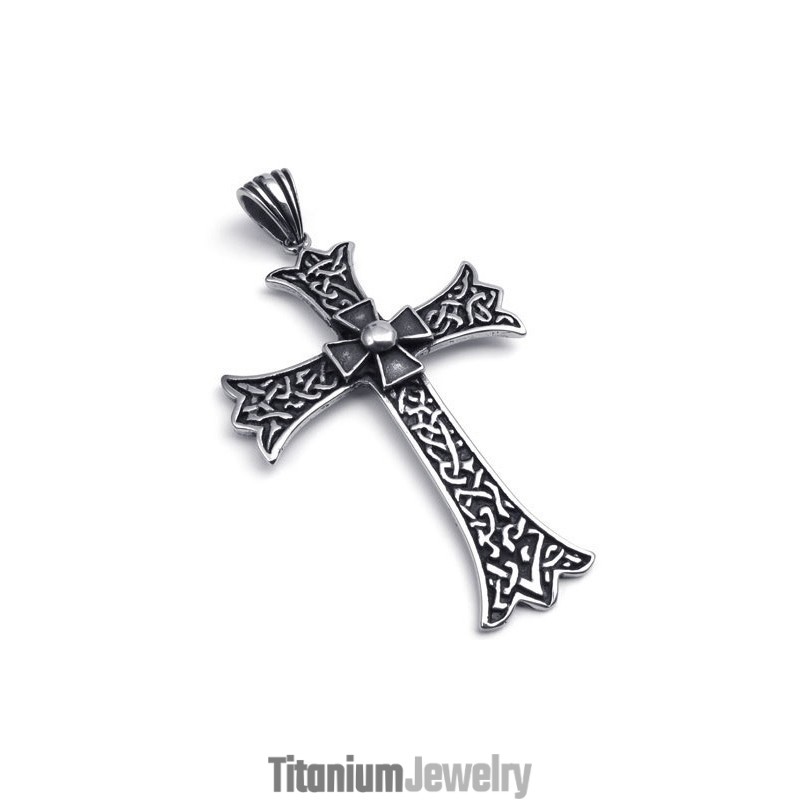 תליון צלב טיטניום איכותי בצבעים עדינים בעיצוב מיומן